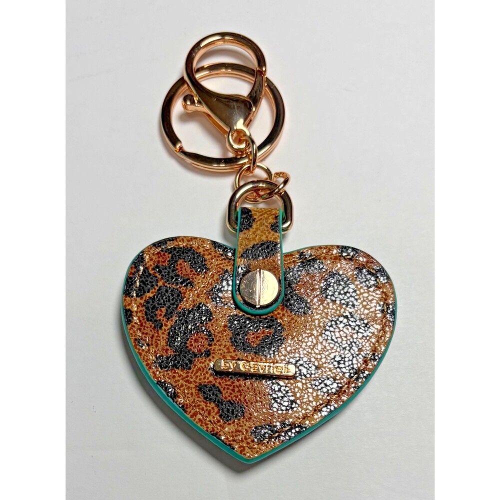 Tieks Leopard Leather Heart Keychain from 2025 Advent calendar - Picture 4 of 4